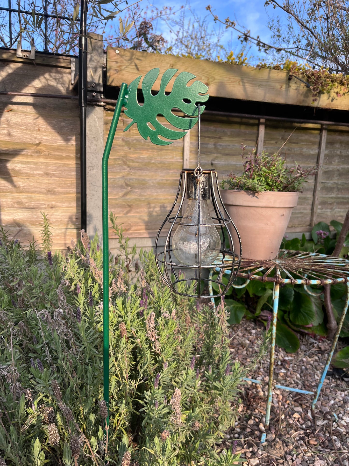 Standing leaf hook