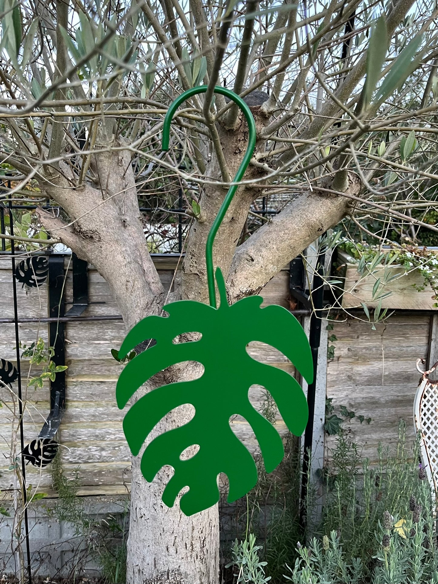 Decorative hanging leaf
