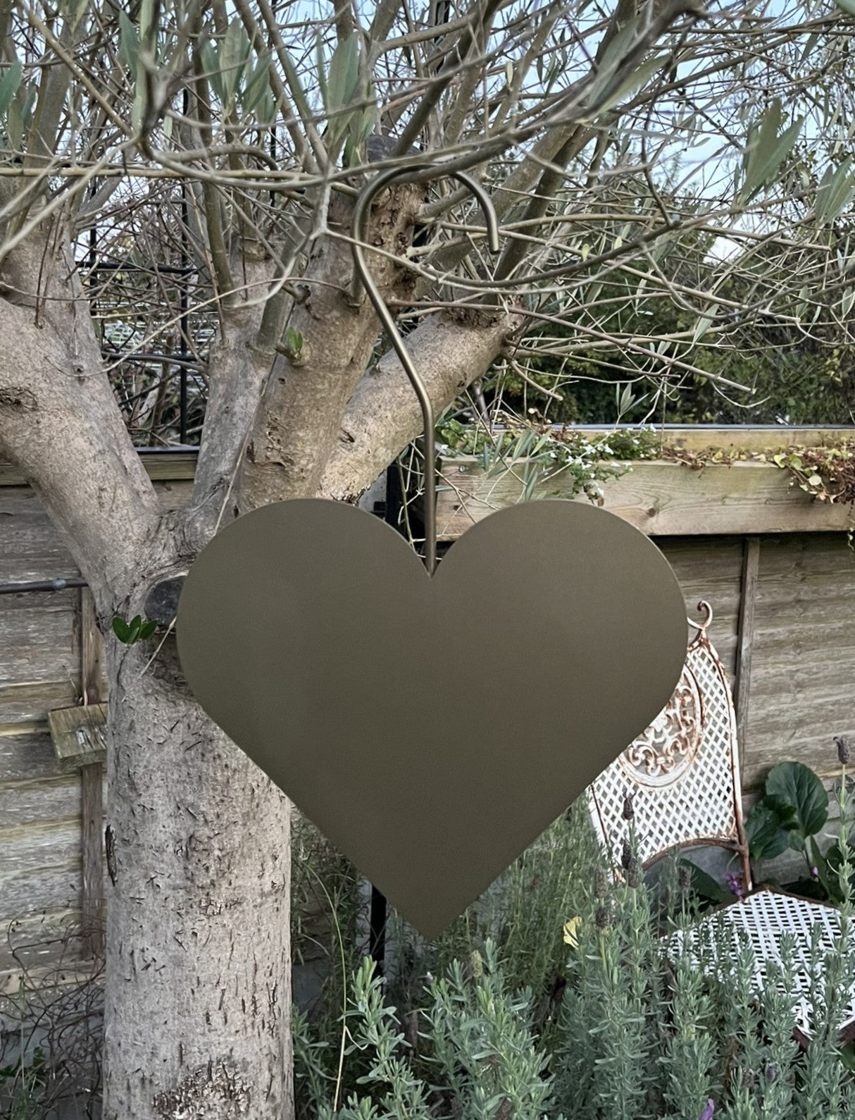 Decorative hanging heart