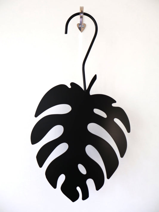 Decorative hanging leaf